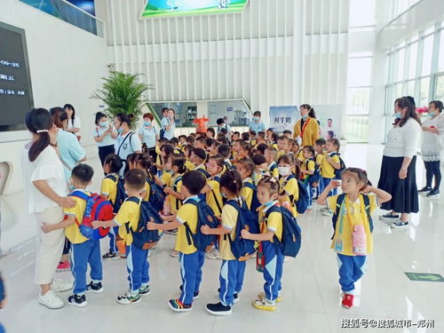 社會實踐課,三之三逸品香山幼兒園走進花花牛工廠,來一場奶香四溢的奇妙旅程