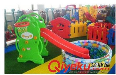 大型滑梯 愛熊滑梯球池 兒童滑梯 滑梯室內 滑梯組合 送7cm300個海洋球-永嘉縣童旺游樂設備提供大型滑梯 愛熊滑梯球池 兒童滑梯 滑梯室內 滑梯組合 送7cm300個海洋球的相關介紹、產品、服務、圖片、價格永嘉縣童旺游樂設備、幼兒園用品;軟體親子系列;大型戶外游樂設備;感統訓練器材;塑料大型積木;蒙特梭利教具;塑料拼插積木;桌面玩具益智玩具;桌椅系列