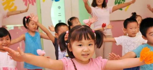 幼兒園老師找家長借錢,家長一句話懟回去,網(wǎng)友 做得好